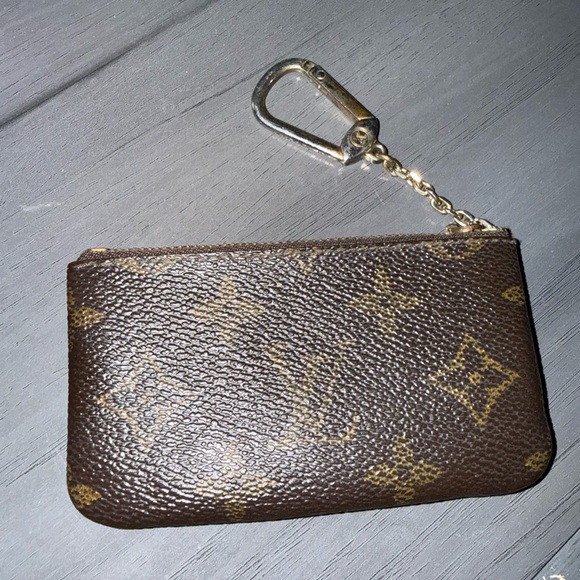 Louis Vuitton Brown Monogram Key Cles - Picture 3 of 8